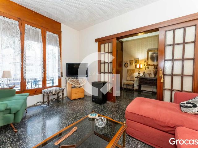 Piso en venta en Almeda, Cornellà De Llobregat