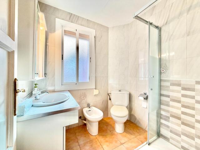 Piso en venta en Almeda, Cornellà De Llobregat