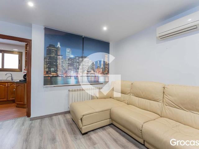 Piso en venta en Almeda, Cornellà De Llobregat
