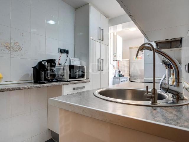 Piso en venta en Cornellà De Llobregat, Sant Ildefons