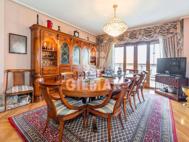 Piso en venta en Madrid, Cortes