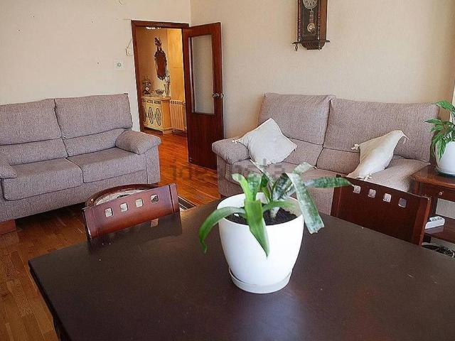 Piso en venta en Centro, Ourense