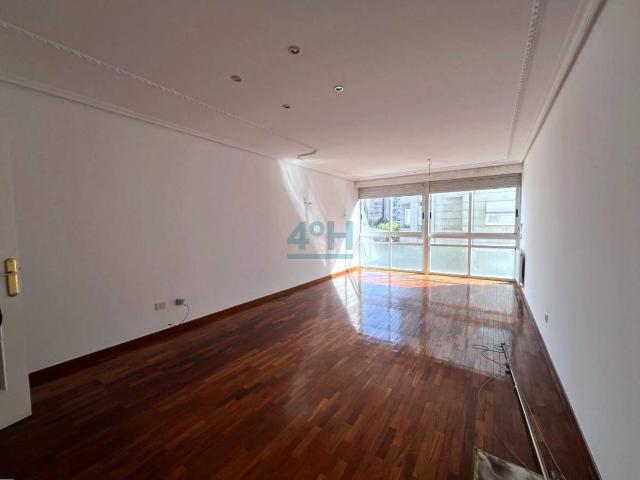 Piso en venta en Ourense, Casco Vello