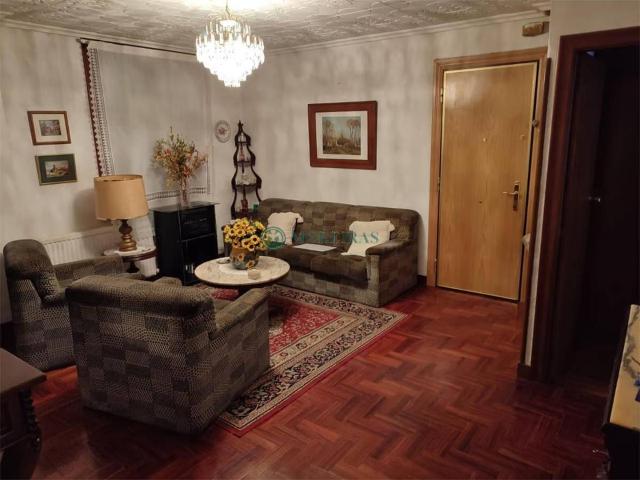 Piso en venta en Ourense, Gomesende
