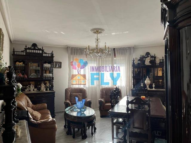 Piso en venta en Ourense, Gomesende