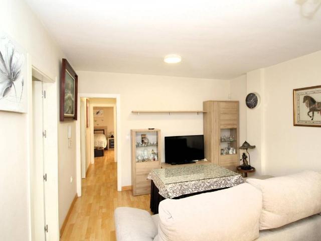 Piso en venta en Cúllar Vega, Andalucía