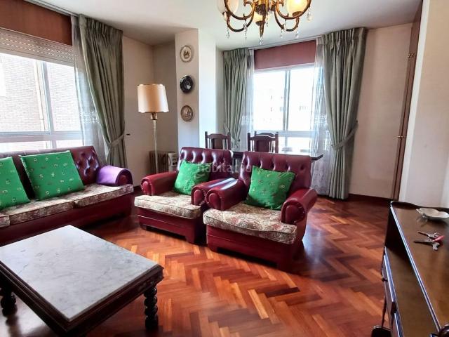Piso en venta en Cordeda, A Coruña