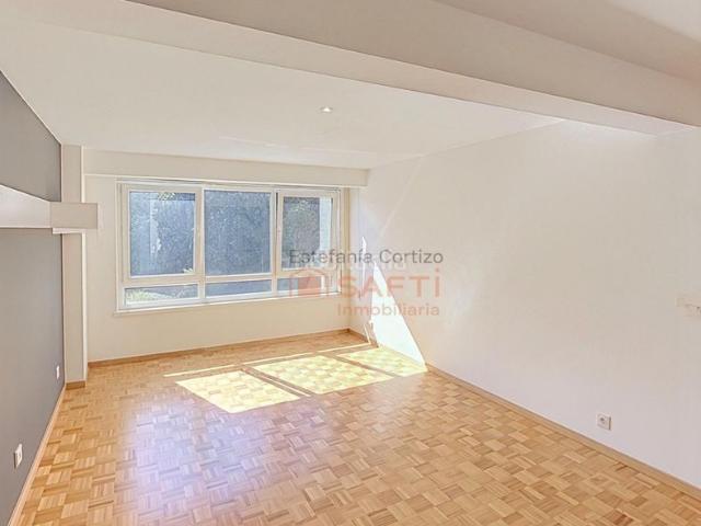 Piso en venta en Cordeda, A Coruña
