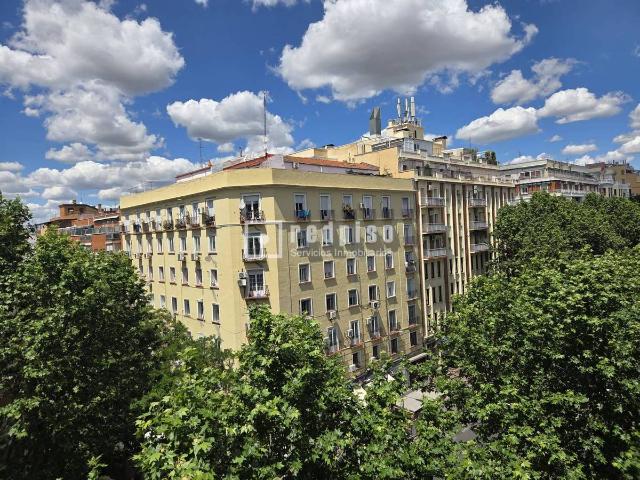 Piso en venta en Centro, Madrid
