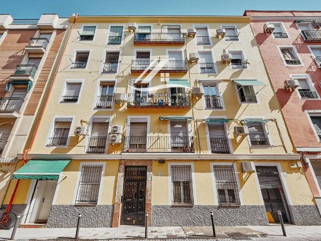 Piso en venta en Cortes, Madrid