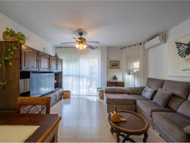 Piso en venta en Barri Oest / Campaments, la Marina Alta