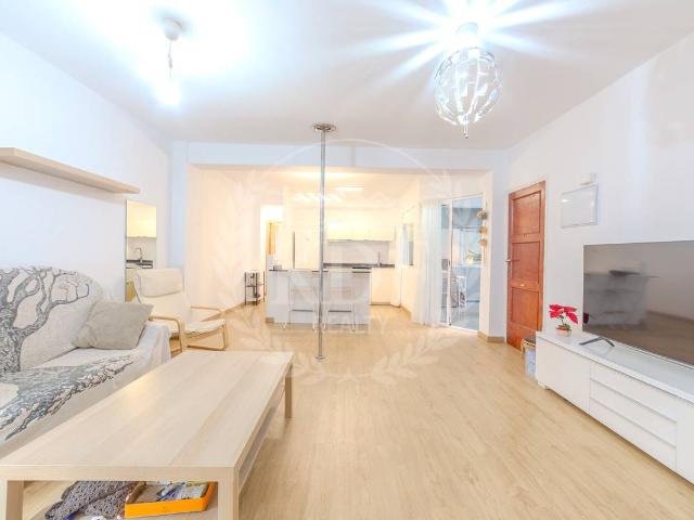 Piso en venta en Los Hoteles, Tenerife