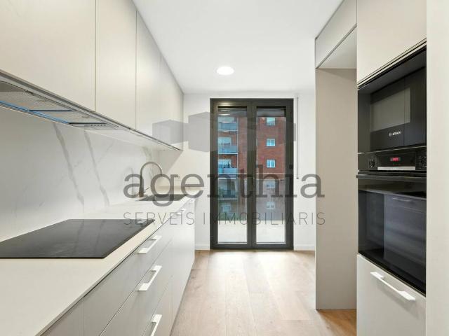 Piso en venta en Barri Vell, Gironès