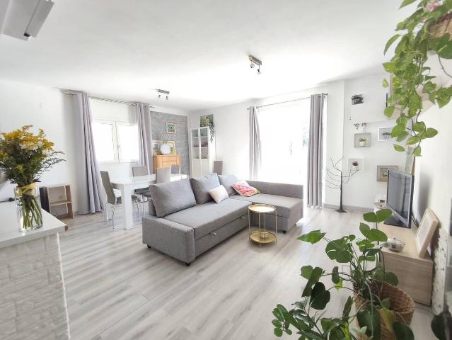 Piso en venta en La Hoya de Buñol, Valencia