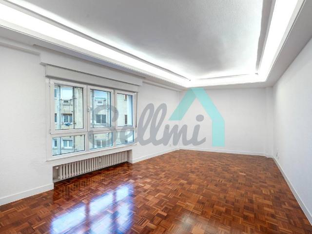 Piso en venta en Centro, Oviedo