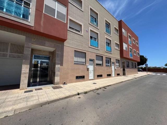 Piso en venta en Santa María del Águila, El Ejido