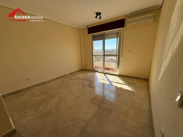 Piso en venta en Córdoba, Andalucía