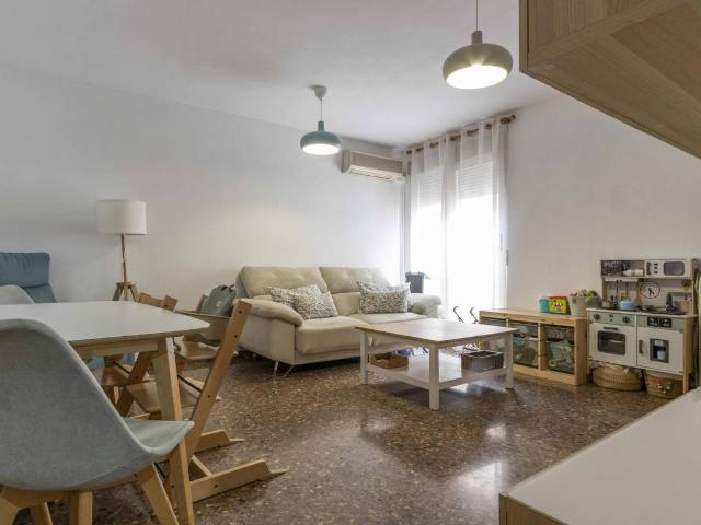 Piso en venta en Manises, Valencia