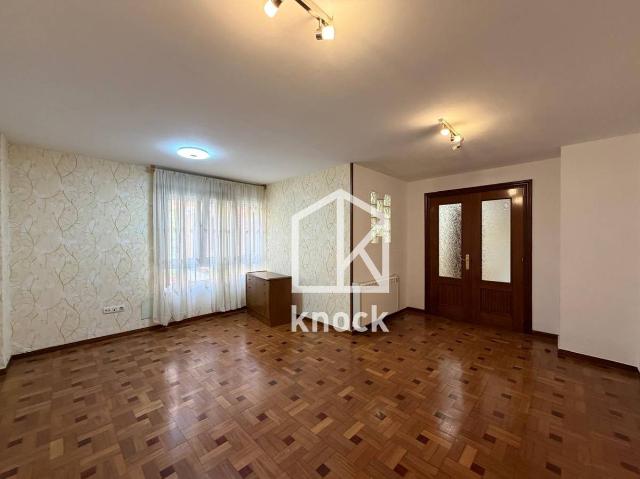 Piso en venta en Gijón / Xixón