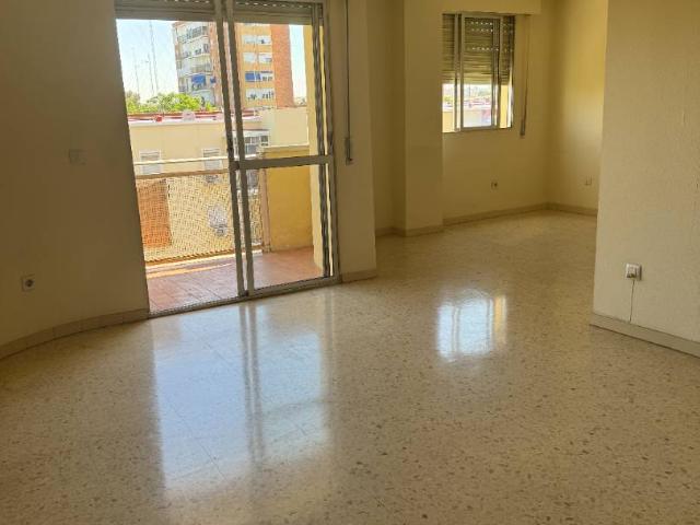 Piso en venta en Casco Antiguo, Sevilla