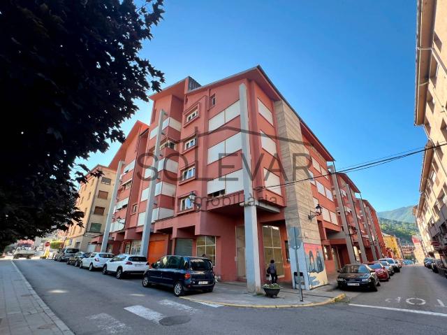 Piso en venta en El Pont De Suert, Suix