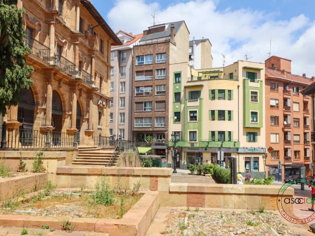 Piso en venta en Centro, Oviedo