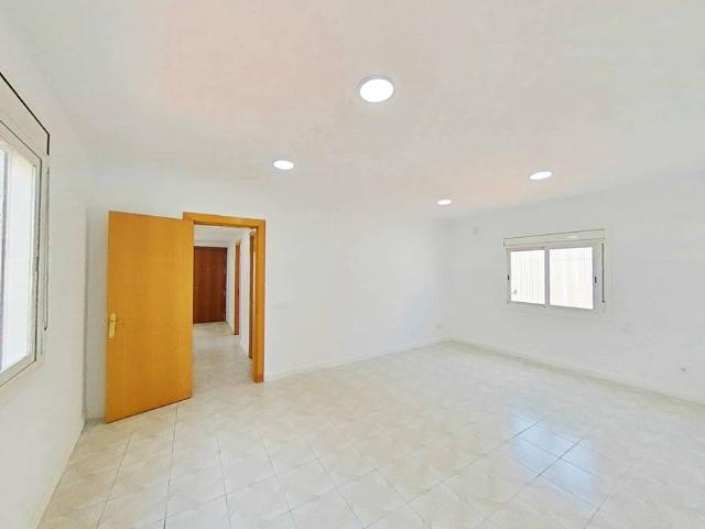 Piso en venta en Santa Coloma De Gramenet, Centre