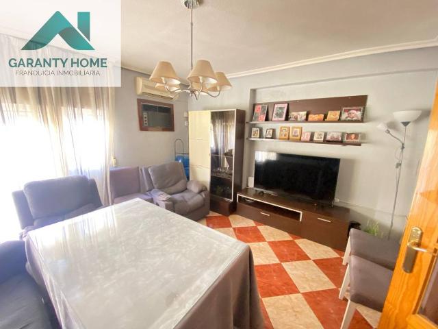 Piso en venta en San Bartolomé, Jaén