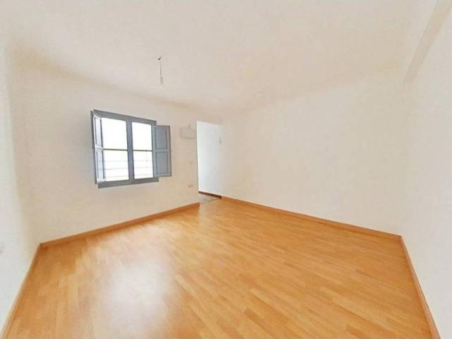 Piso en venta en Elche, Valencia