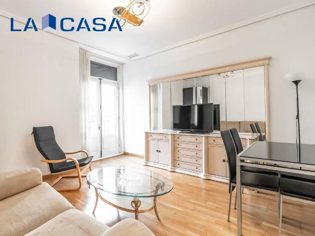 Piso en venta en Madrid, Cortes