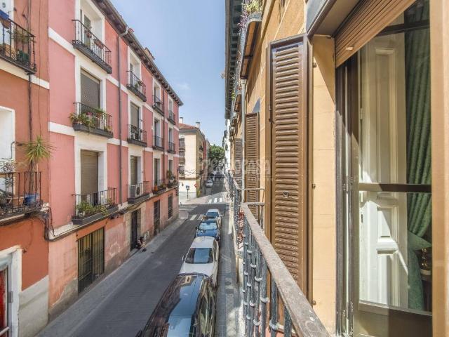 Piso en venta en Madrid, Cortes