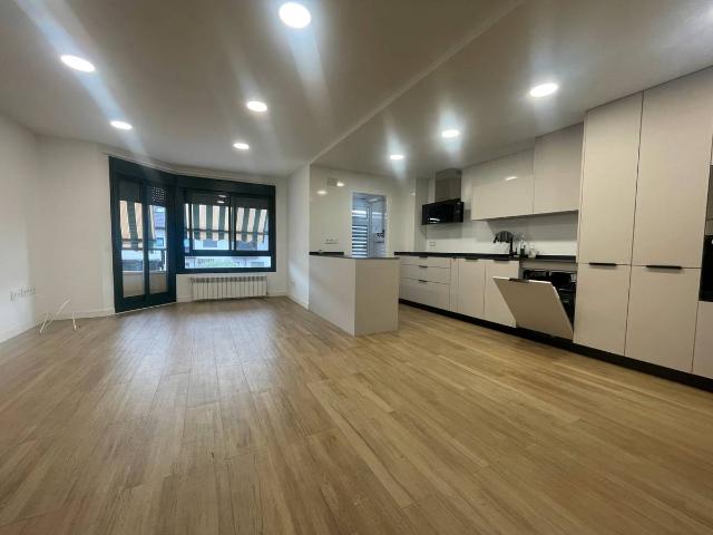 Piso en venta en Alcalá De Henares, Venecia