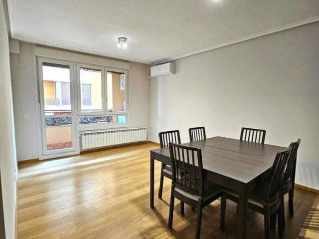 Piso en venta en Entrena, La Rioja
