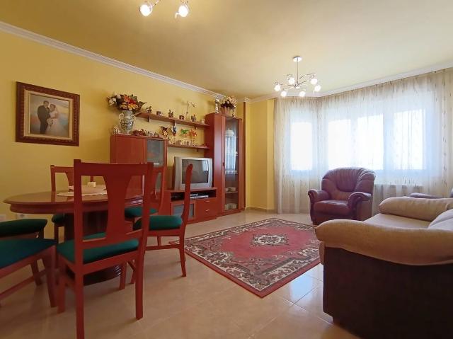 Piso en venta en Entrena, La Rioja