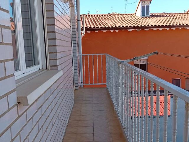 Piso en venta en Entrena, La Rioja