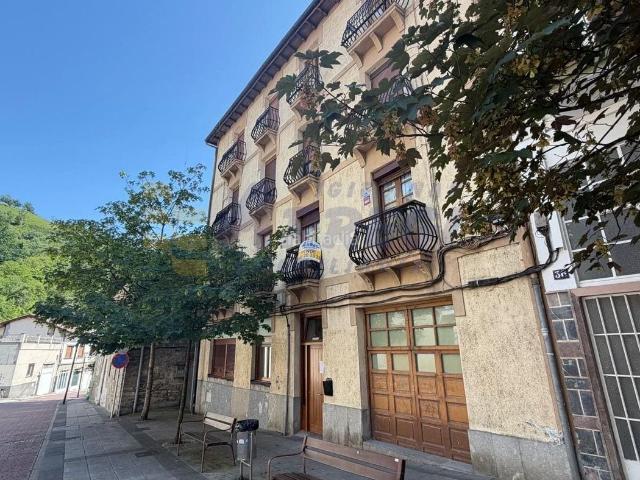 Piso en venta en Arizti, Ermua