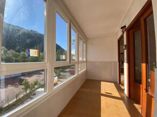Piso en venta en Espinosa De Los Monteros, Castilla y León