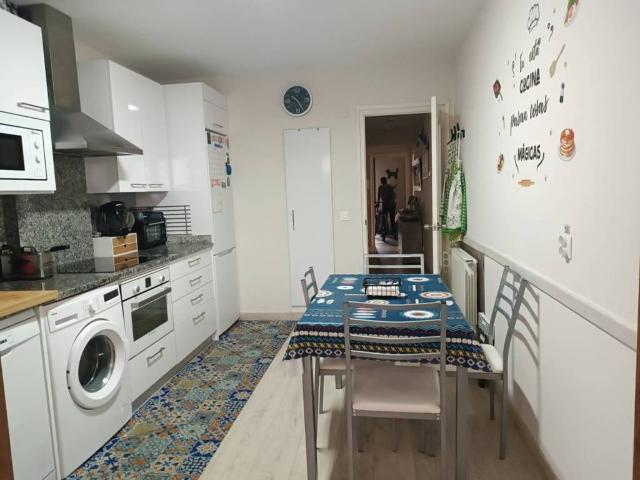 Piso en venta en Espinosa De Los Monteros, Castilla y León