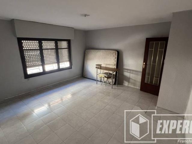 Piso en venta en Plaça Major, la Plana Alta