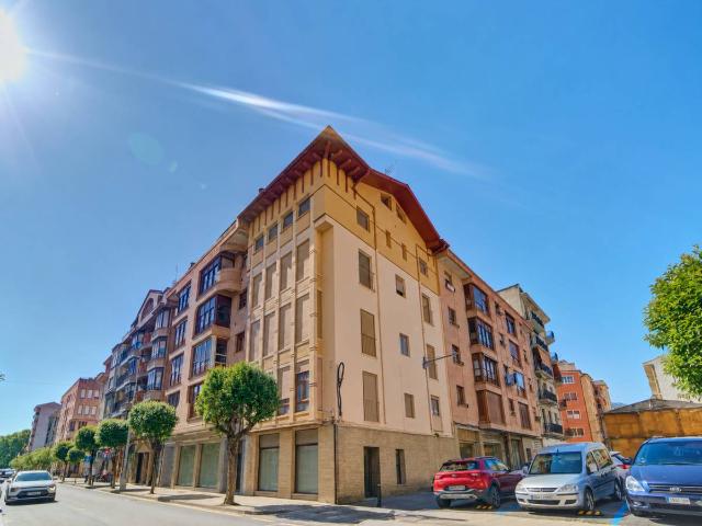 Piso en venta en Estellerria, Navarra