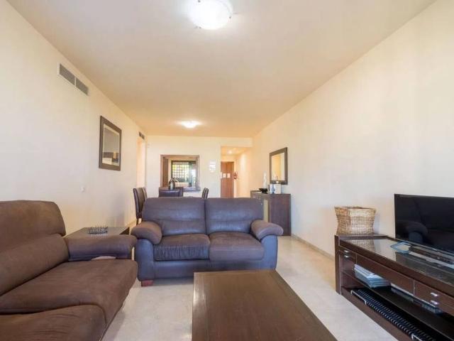 Piso en venta en El Campanario Estepona, Costa del Sol Occidental