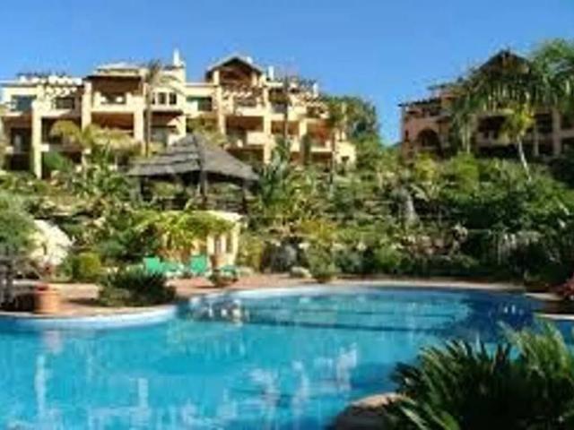 Piso en venta en Estepona, Real de El Campanario