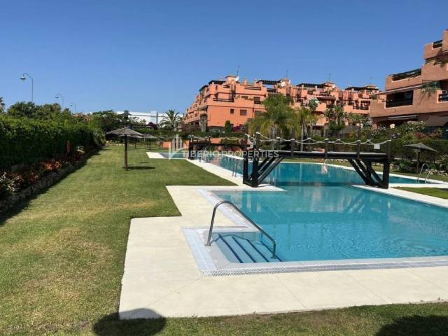 Piso en venta en Estepona, Punta La Plata