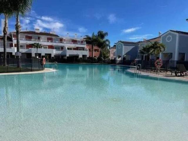 Piso en venta en El Pilar, Costa del Sol Occidental