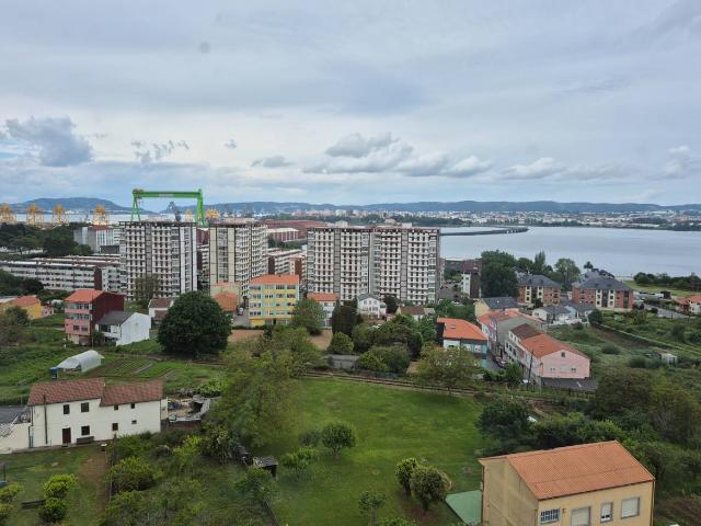 Piso en venta en Fene, Ferrol