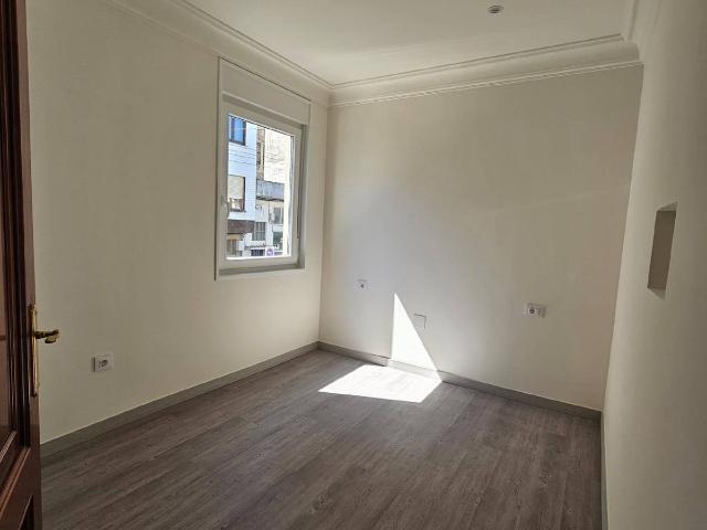 Piso en venta en Fene, Ferrol