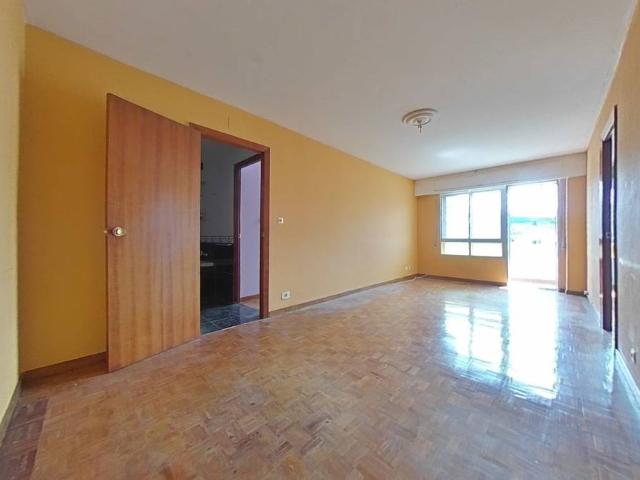 Piso en venta en Fene, Ferrol