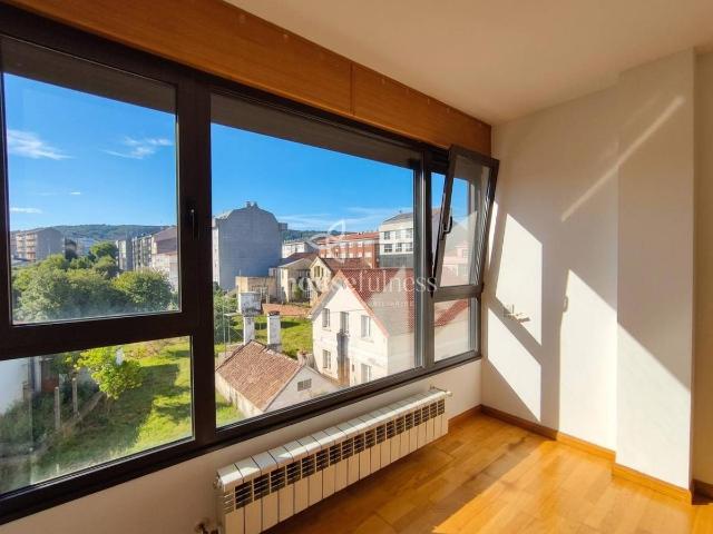 Piso en venta en Fene, Ferrol