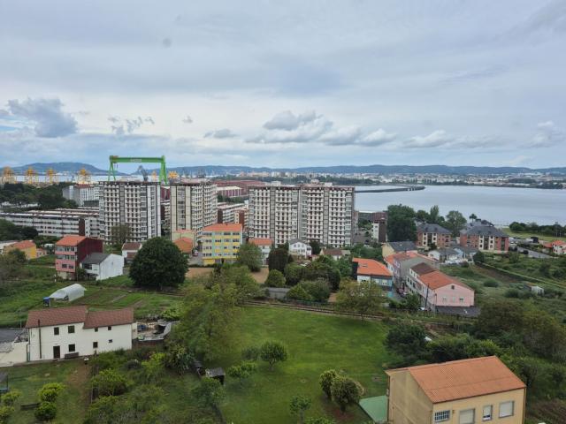 Piso en venta en Fene, Ferrol