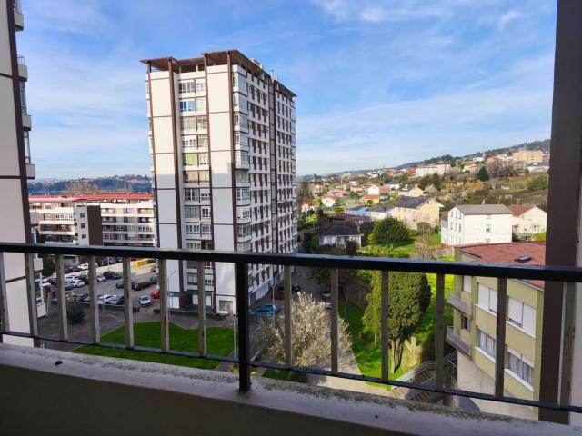 Piso en venta en Fene, Ferrol